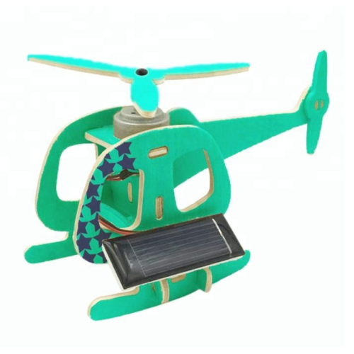 Helikopter op zonne-energie in kleur