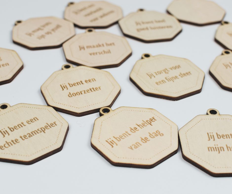 Medaille Basis-set – 25 houten complimentmedailles