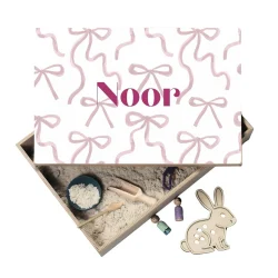 Speelbak met deksel – Strikjes (Noor) - (personaliseren met eigen naam)