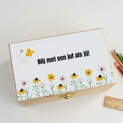 Juf cadeau schooljaar – houten theedoos “Blij met een juf als jij”